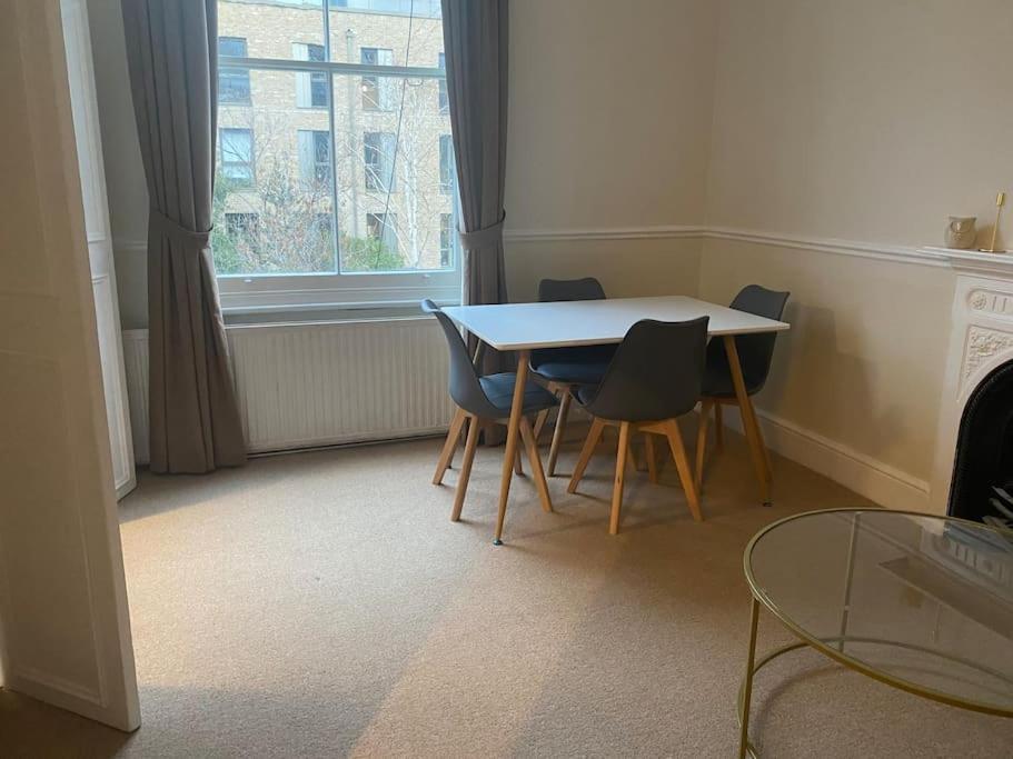 Lovely 2 Bedroom Maida Vale Flat * Londen